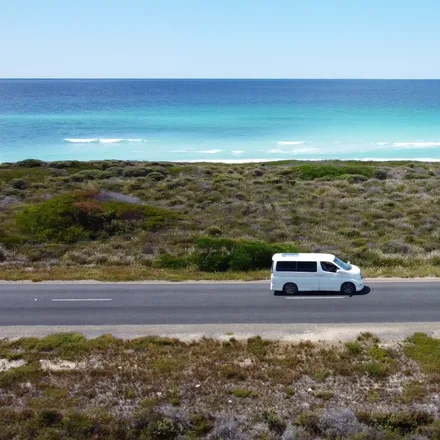 Wicked Campers Binalong Bay